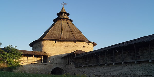 Покровская башня (XV-XVII вв.)