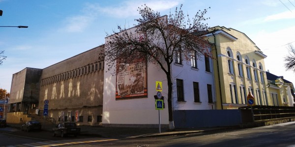 Главное здание Псково-Изборского музея-заповедника